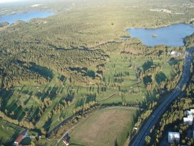 Golfkenttä ja Alasjärvi